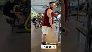 EXERCITII TRICEPS: EXTENSII LA CABLU