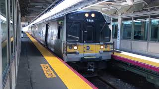 2 M7s arriving at Jamaica Station