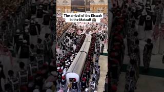 Ghilafe kaba Arrival 2023 #Hajj #gilafekaba #Kiswah #shorts