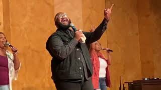 Dominic Davis singing “Everybody Praise” by Bishop Noel Jones and City of Refuge