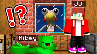 How Mikey and JJ Hiding From Clucky Chicken in Minecraaft at 3:00 AM !? - Maizen