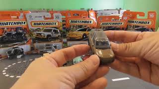 unpacking Matchbox  Matchbox 2020 Land Rover Defender 90  06311