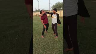 Self defense on road side✊✊ #viral #treding #shorts #selfdefense #dltkd