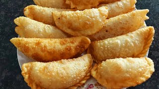 Delicious Gujiya Recipe || Karanji Recipe || How to make Gujiya or Karanji || Mumbai Spice || 2020