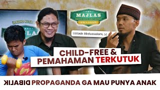 DARI TK SAMPAI MTS SEKOLAH DI ASSUNNAH, USTADZ INI KINI SUDAH MENGAJAR BERSAMA GURU-GURUNYA