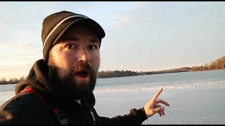 Ice Fishing Right Next To Open Water (GOT A BIGGEN)