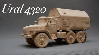 Ural 4320 aus Holz