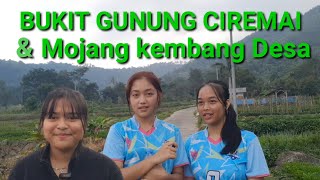 Terasa tenang dan damai berada di kaki bukit Gunung Ciremai