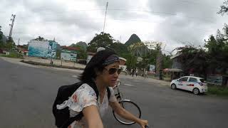 Pedalando uma bike velha em Ha Long bay - Vietnã - Maio 2019