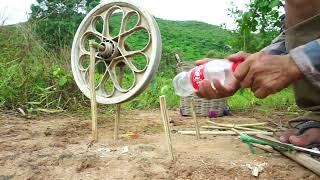 Unique Wild Chicken Trap Using Old Bicycle & Plastic Bottle With Wood