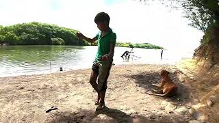 Estero casares!! pescando y un chavalito nos dio catedra de pesca