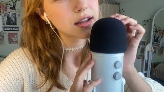 ASMR ^^ close mouth sounds 🌷