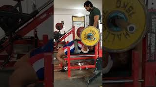 Benchpress training #motivation #exercisemotivation #sports