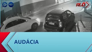 Homem tem carro levado durante assalto em Teresina - Alô 190