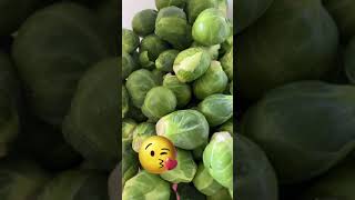 BRUSSELS SPROUTS 😘 My Favorite Vegetable in Europe #shorts #shortvideo ##brusselssprouts