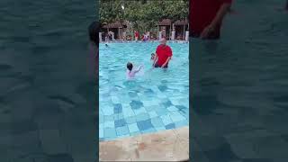 Berman di kolam renang #fypシ゚viral