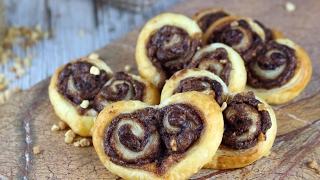 Palmeritas de hojaldre rellenas de nutella sin lactosa y almendras 💛💛💛