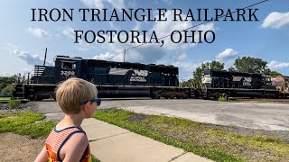 Watching TRAINS At The IRON TRIANGLE RAILPARK In Fostoria Ohio!!