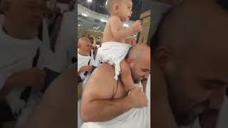 little baby in kaaba || hajj of a small child || tawaf of khaaba #shorts,