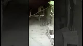 UP अलीगढ़ : CCTV में कैद हुआ भूत का वीडियो,#bhoot  #horrorstories #aligarh