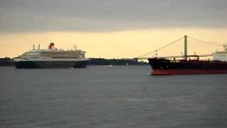 Queen Mary 2 from the Staten Island Ferry