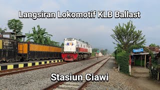 Langsiran Lokomotif di Stasiun Ciawi