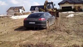 Porsche Panamera 4s - pulled by a digger