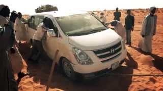 HYUNDAI H1 Gets Sticking in the Sand (Captured by: SONY TX-10)