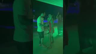 Messi y Antonella bailando en Navidad 🎅