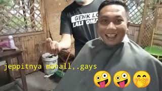 Barbershop, Alatnya mahal dari luar negeri.