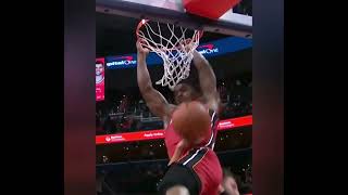 Jimmy Butler steals hang time moment from Max  Struss