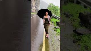 Monsoon/Rainy Day Outfit Idea | Travel/Trek Outfits #stylingideas #monsoon2022 #rainydayspecial