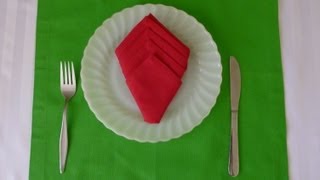 Napkin Folding - Diamond