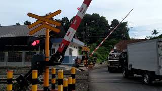 Perlintasan Kereta Api Stasiun Batu Tulis Bogor dari Arah Selatan