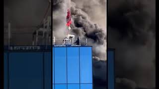 😳 UK CRANE RESCUE ❗️ MIRACULOUS! worker rescued by crane!!! #fire  #safetyfirst #rescue #crane  #uk