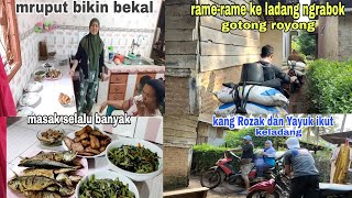 Masak buat bekal keladang ngrabuk rame-rame bersama  keluarga ‼️ Mbak iti vlog