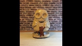 Minion Bob by Chainsaw Carvings Schaitmann _ Kettensägenkunst Sven Schnaitmann