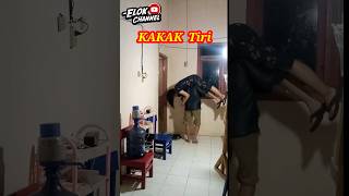 LIFT CARRY KE KAMAR MANDI #shortsviral #shortsterbaru #shortslucu #lagitrend