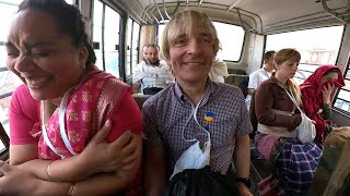 Krishna devotee bus to a HUGE house in Agra, India!