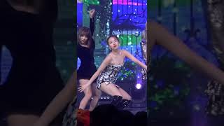 트와이스 나연 직캠 4K 'Feel Special' (TWICE Nayeon FanCam) | @MCOUNTDOWN_2019.10.3 191003