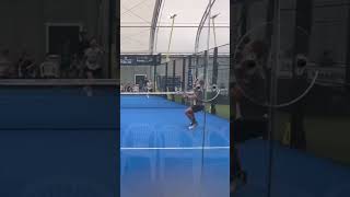 AMAZING BAJADA !!! #padel #padelon #padelhighlights #padelvideo #padelhotshot