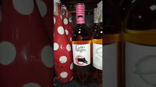 Diferentes vinos y champaña de diferentes tipos,Suscribete al canal#vino#tragos Suscribete al canal