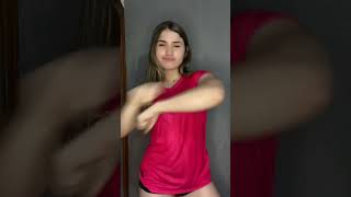 DANCINHA VIRAL DA MÚSICA DA VIVI • GIOVANNA ALVIM