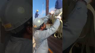 pipe k oper belt kesy lgayn | how to install belt on pipe #truckdriver #saudiarabia