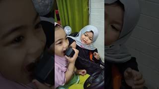 Annasya Bermain Mobil Aki #shortsvideo #cute #cutebaby #baby #babyhijab #babygirl #viral