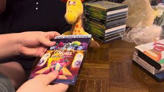 Trolls Band Together Blu-ray Unboxing (New Version, ft. Geoffrey the Giraffe from Toys R Us)