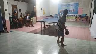 Sukir VS Anak Tentara bermain tenis meja