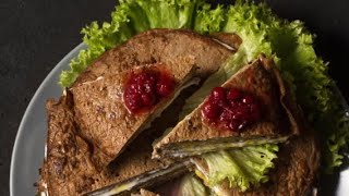 Печеночные блинчики из говяжьей печени отличная закуска, вкусное и сытное дополнение к гарнирам.