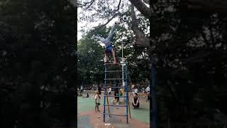 🤸😜🤟#badalcalisthenics #motivationalvideo  #streetworkout #tiktok  #viralvideo #youtubeshorts #shorts