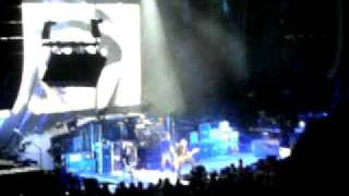 Creed Live in Clarkston MI 2009 (song: partial of Torn) Pt. 2